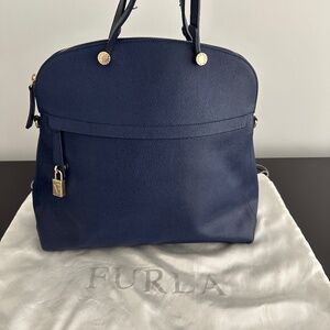 Furla Piper Large bag with strap